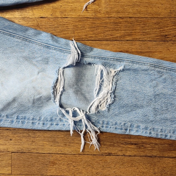 American Eagle Moms Jeans Distress Size Two Women's - Picture 3 of 11